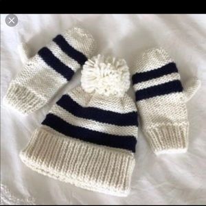 Hat with matching mittens